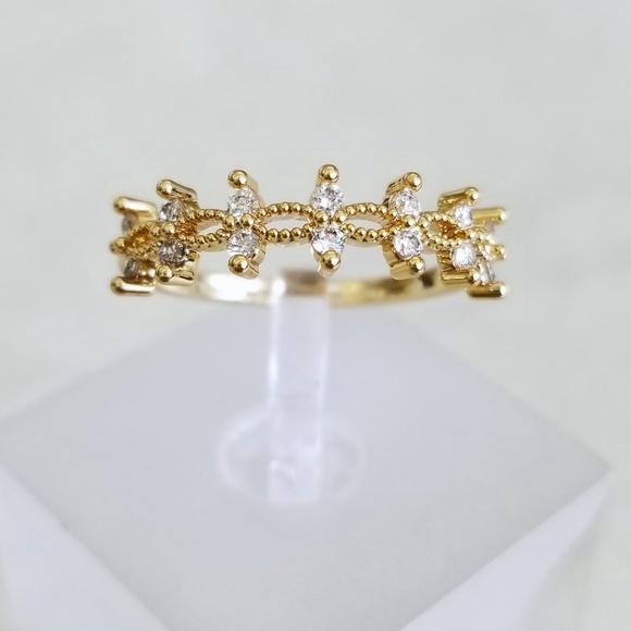 Jewelry - Delicate Yellow Gold Ring